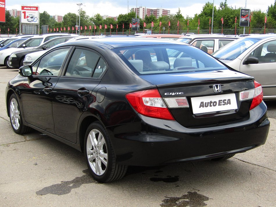 Honda Civic 1.8 i-VTEC 