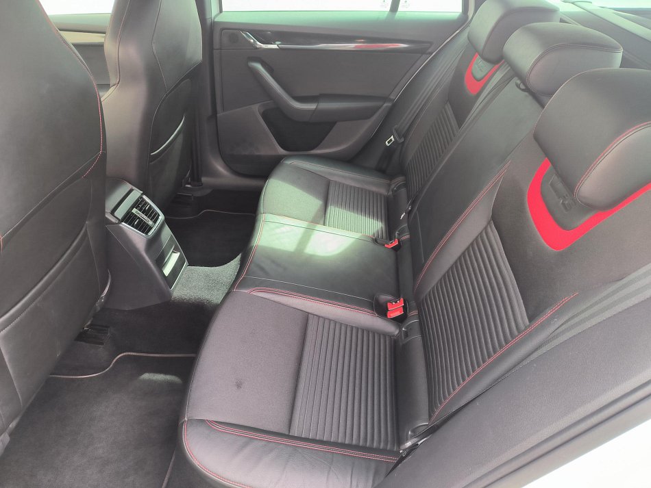Škoda Octavia III 2.0 TDi RS