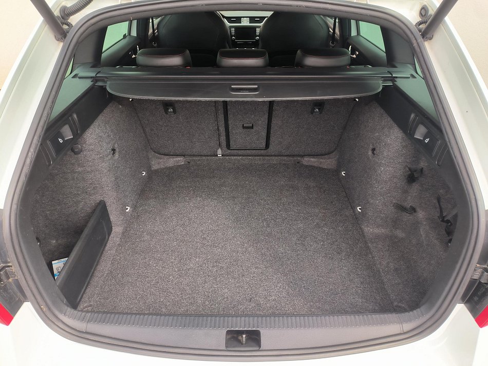 Škoda Octavia III 2.0 TDi RS