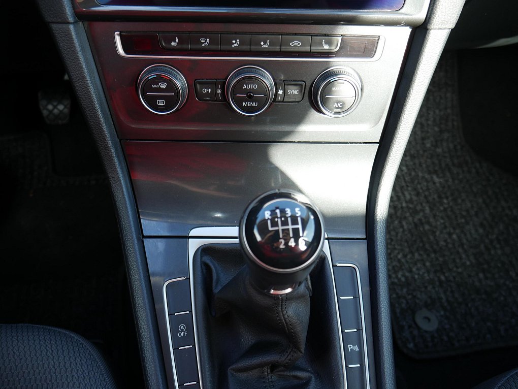 Volkswagen Golf 1.5TSi 