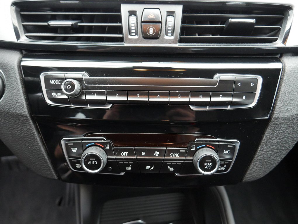 BMW X1 1.5i 