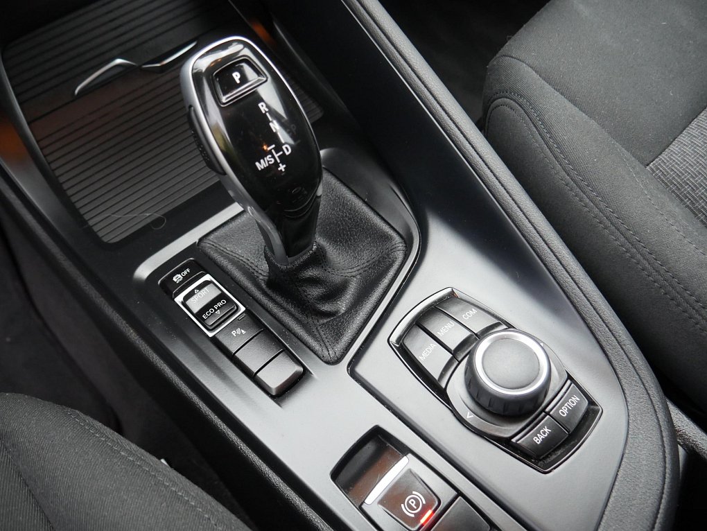 BMW X1 1.5i 