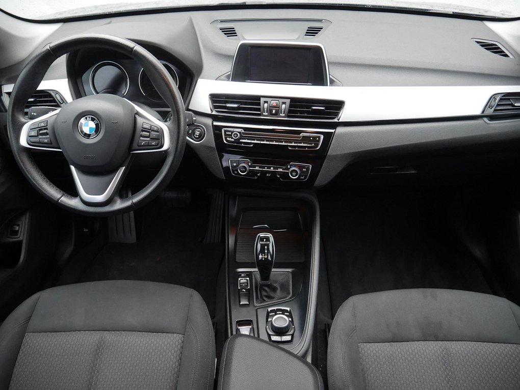 BMW X1 1.5i 