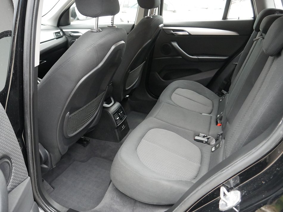 BMW X1 1.5i 