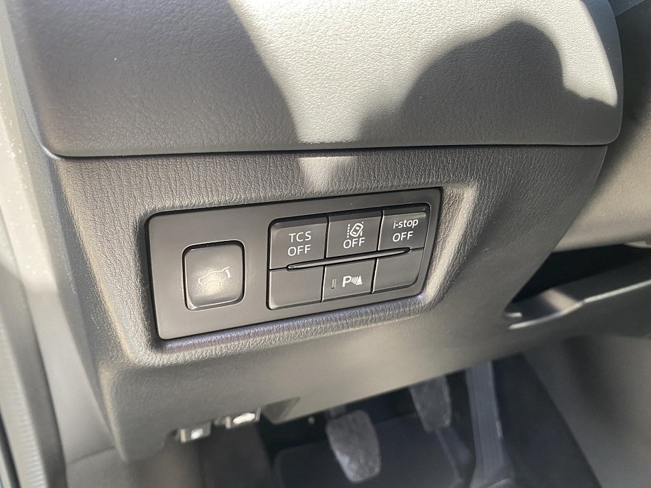 Mazda CX-5 2.0i  4x4