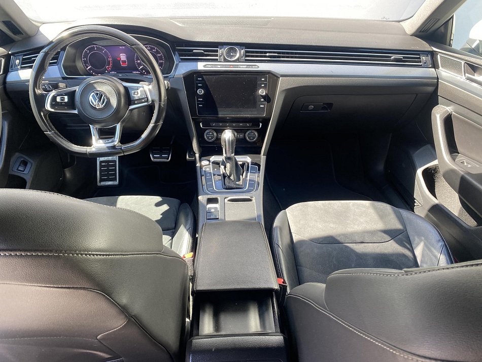 Volkswagen Arteon 2.0 TDi R-Line