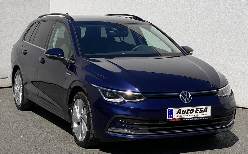 Volkswagen Golf 1.5 e-TSi Style