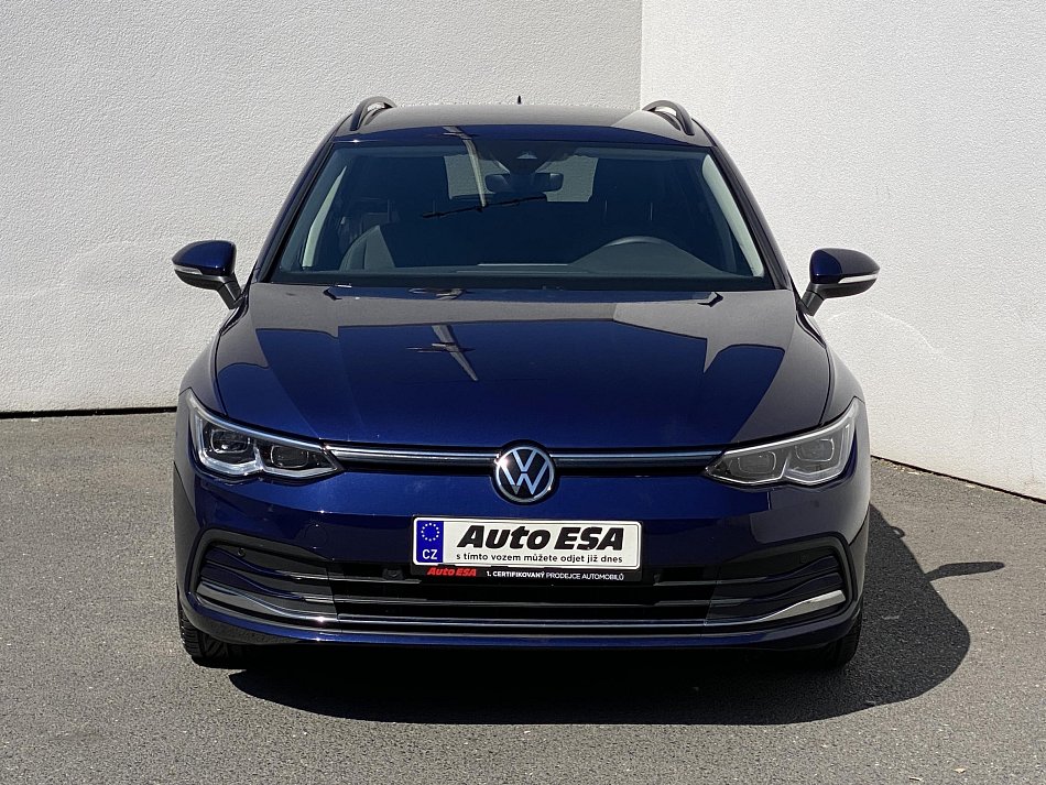 Volkswagen Golf 1.5 e-TSi Style