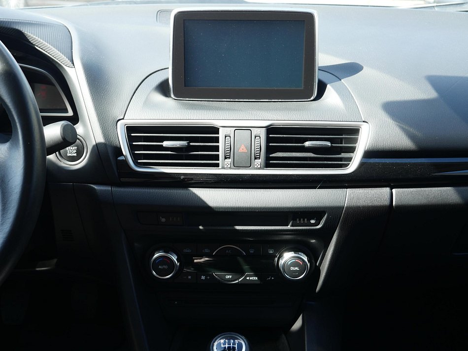 Mazda 3 2.0i 