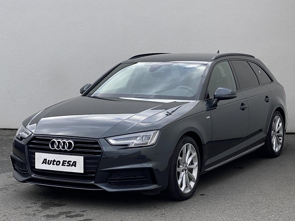 Audi A4 2.0 TDi S-line