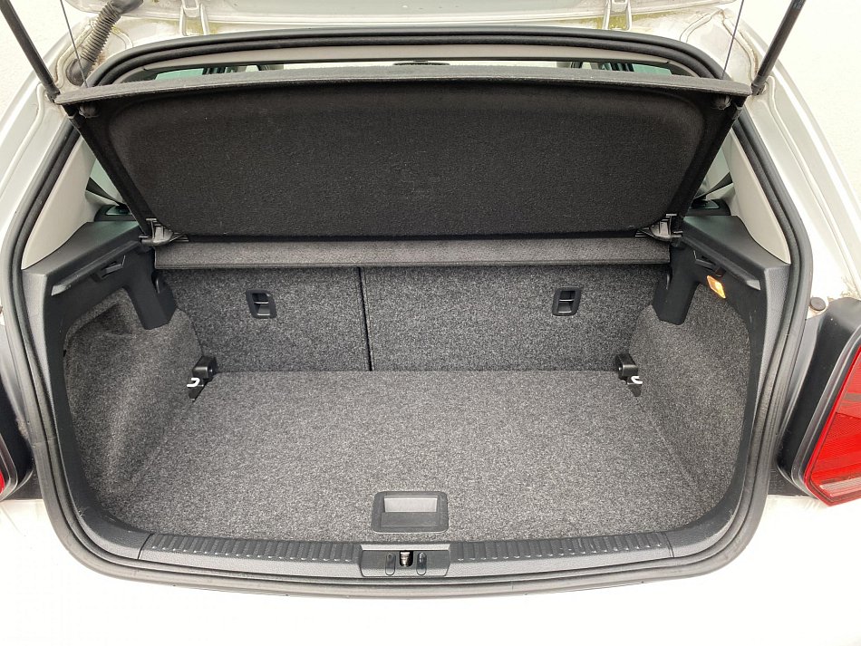 Volkswagen Polo 1.2 TSi Sound