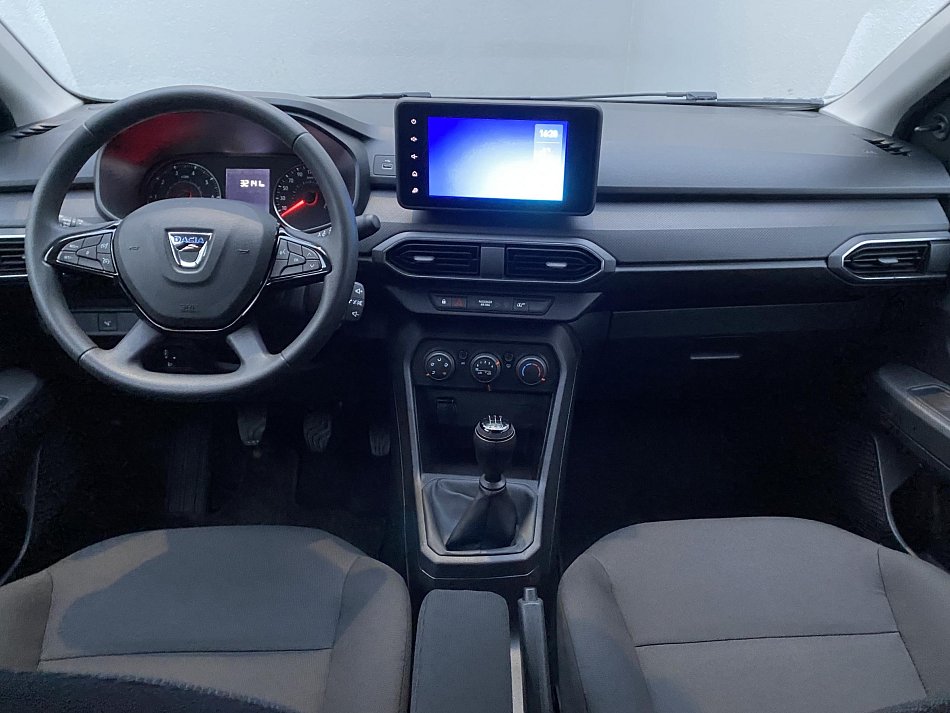 Dacia Sandero 1.0 i Essential