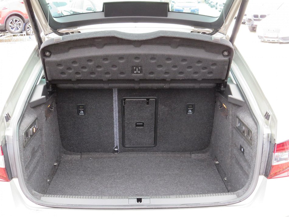 Škoda Superb III 1.6 TDi 