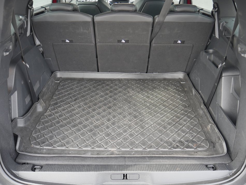 Peugeot 5008 1.2PT Allure