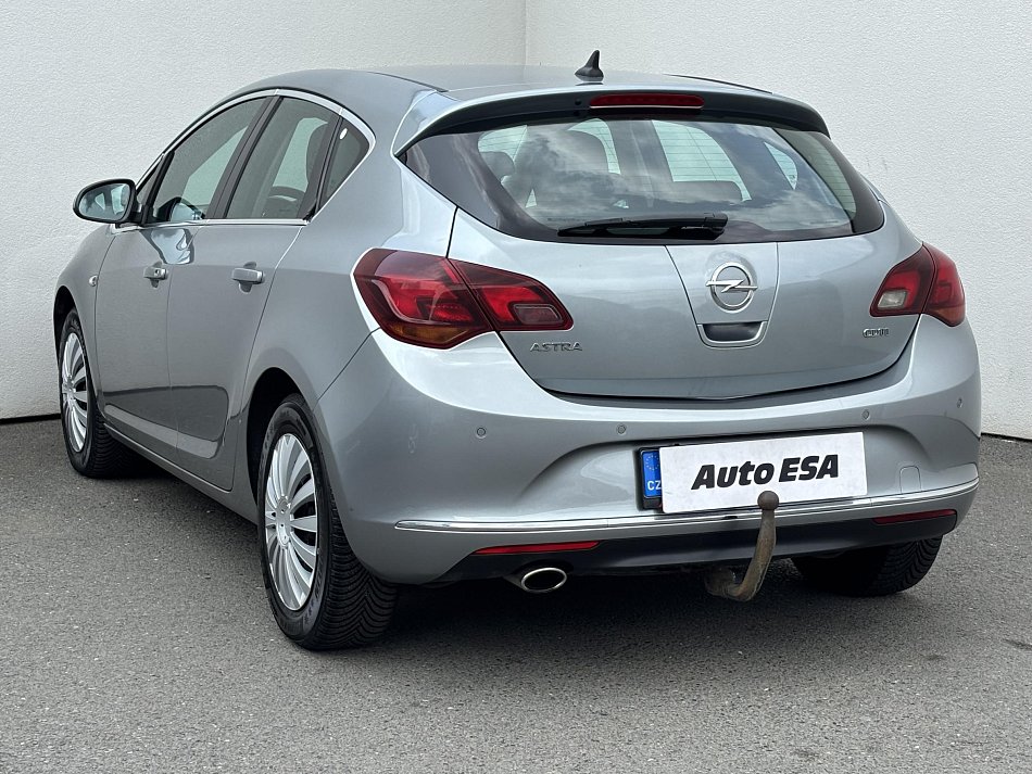 Opel Astra 2.0 CDTi 