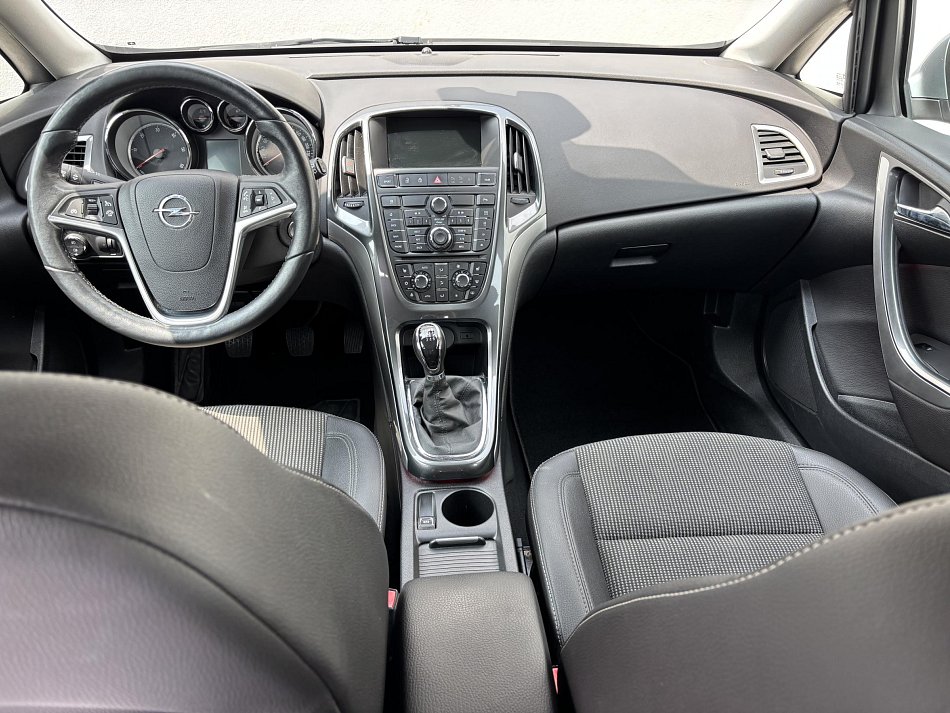 Opel Astra 2.0 CDTi 