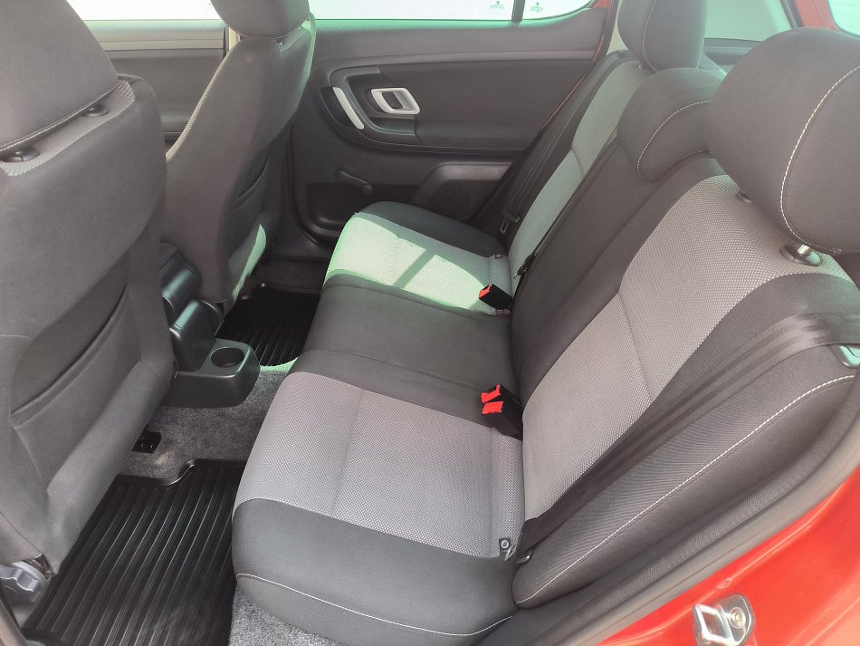 Škoda Fabia II 1.2 HTP Sport