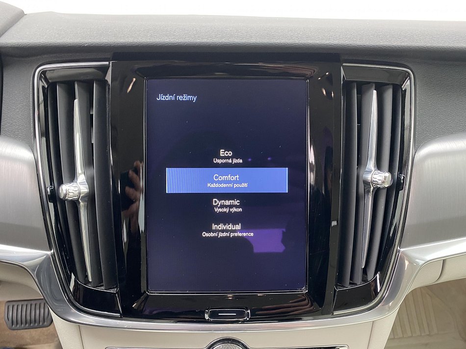 Volvo V90 2.0 D  4x4