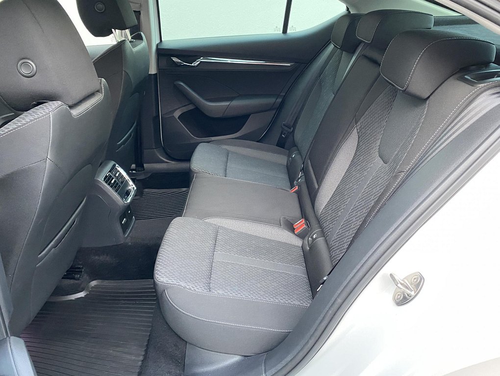 Škoda Octavia IV 1.5TSi e-TEC Style