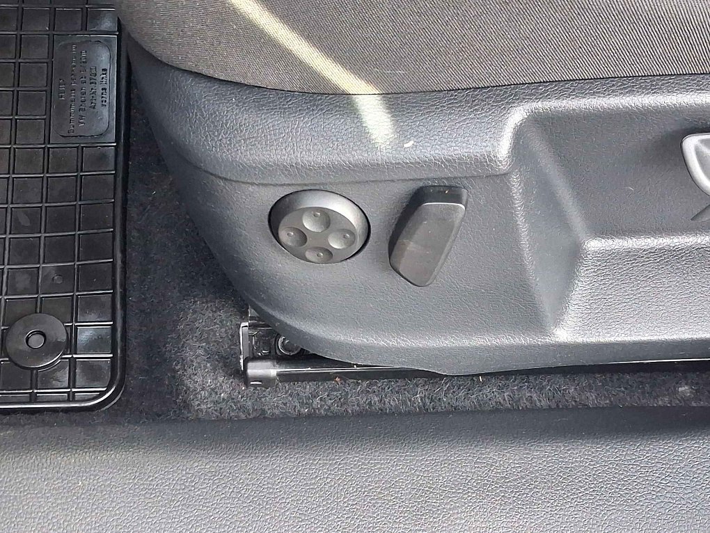 Volkswagen Sharan 2.0 TDi 