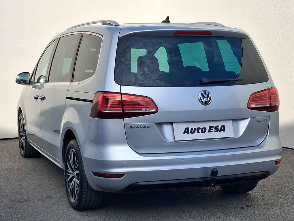 Volkswagen Sharan 2.0 TDi 