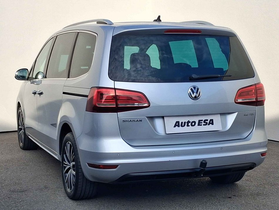 Volkswagen Sharan 2.0 TDi 