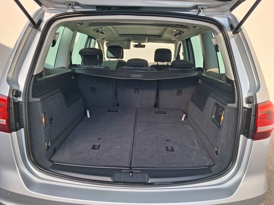 Volkswagen Sharan 2.0 TDi 
