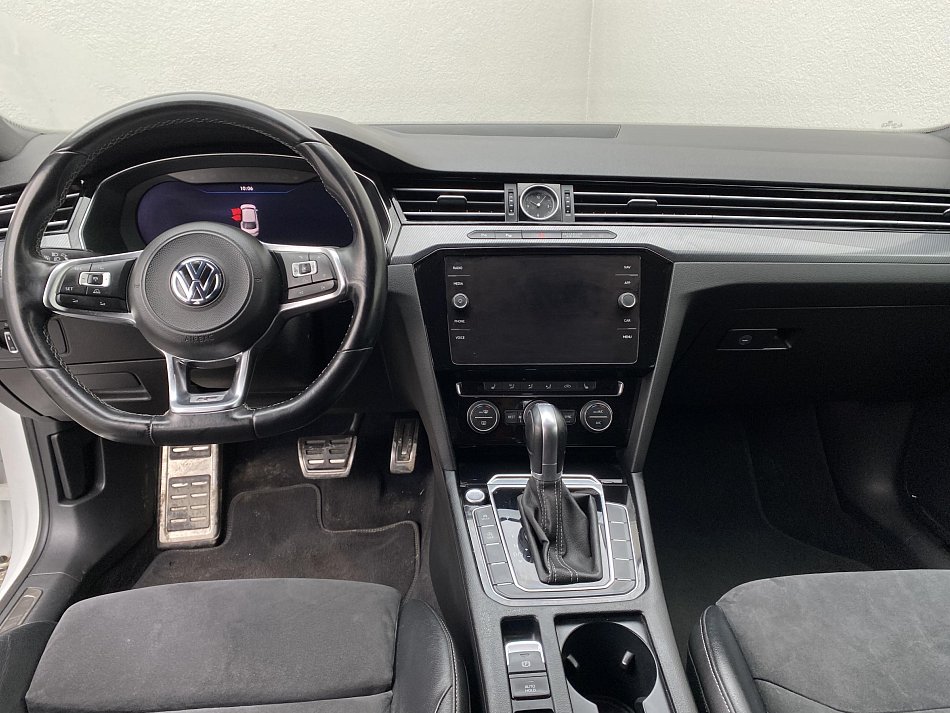 Volkswagen Arteon 2.0 TDi R-Line