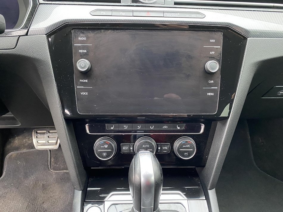 Volkswagen Arteon 2.0 TDi R-Line