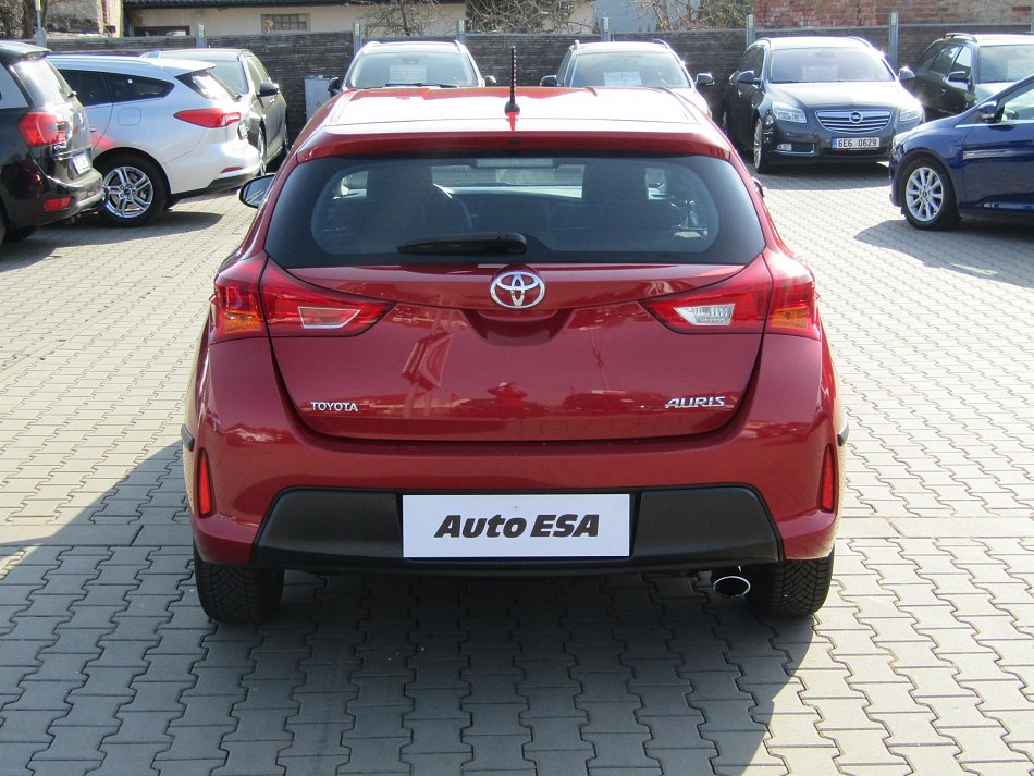 Toyota Auris 1.6VVT-i 