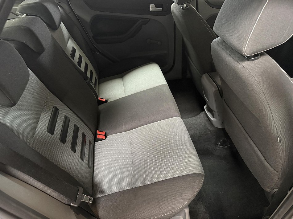 Ford Focus 1.6i 