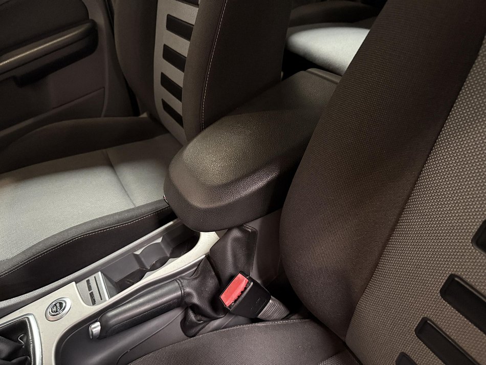 Ford Focus 1.6i 