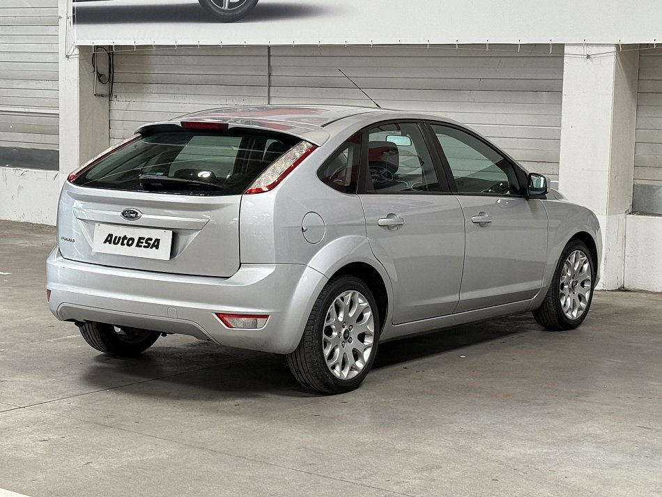 Ford Focus 1.6i 