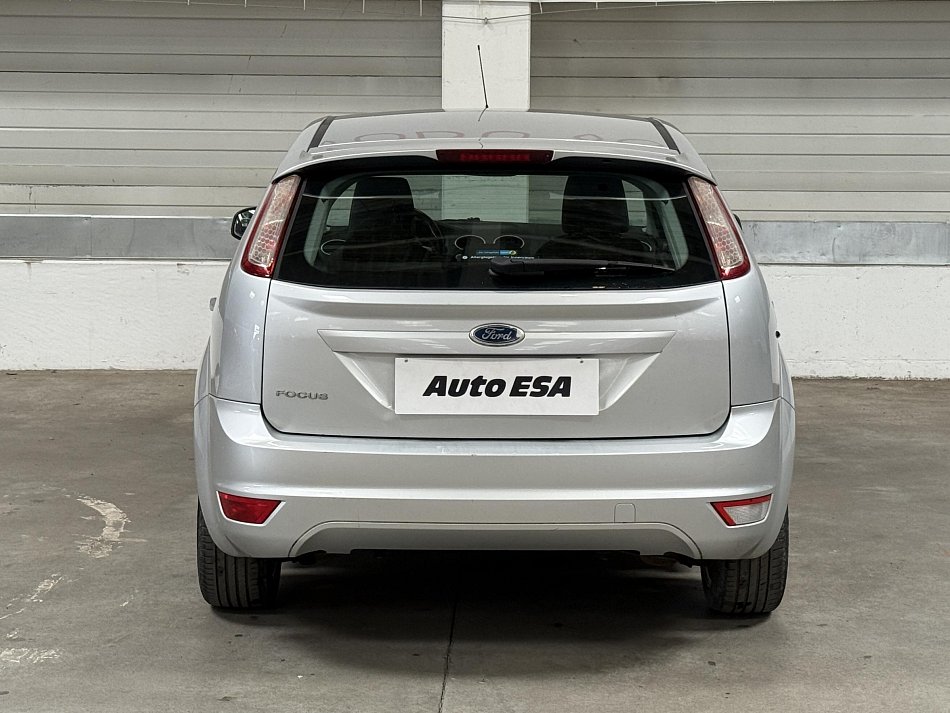 Ford Focus 1.6i 