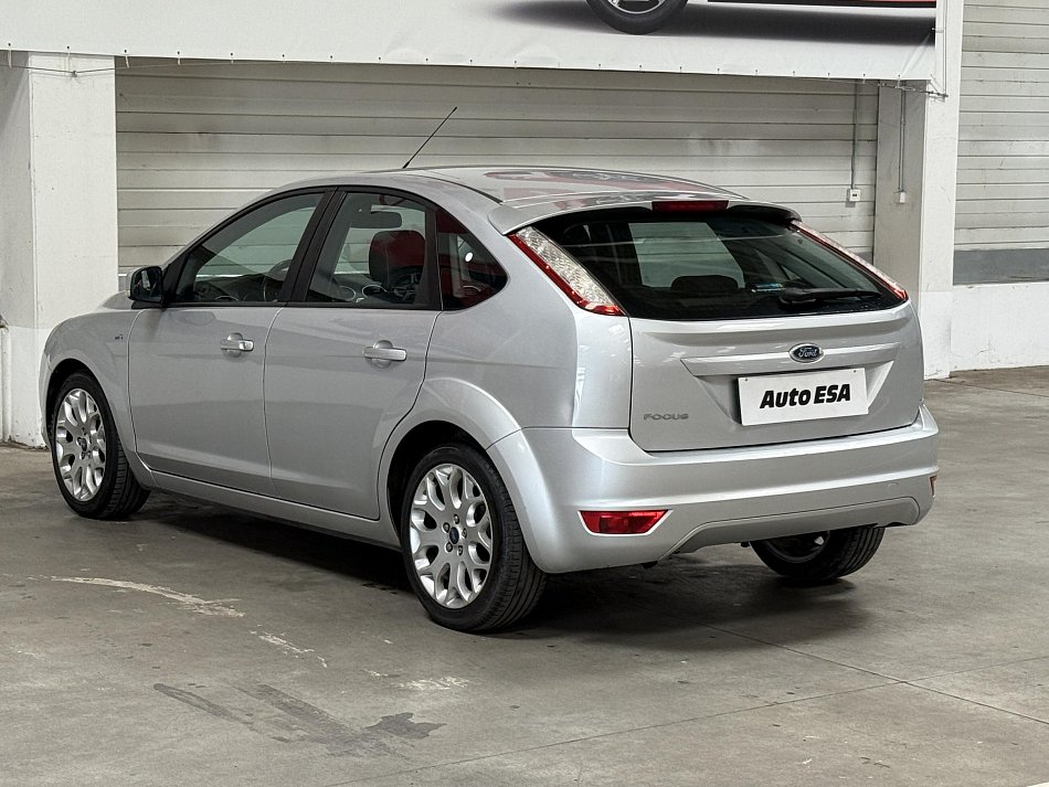 Ford Focus 1.6i 