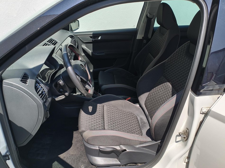 Škoda Fabia III 1.4 TSi Edition R5