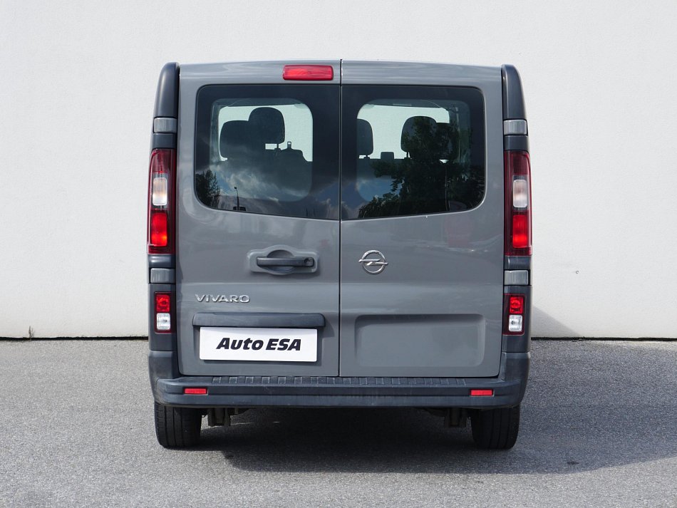 Opel Vivaro 1.6CDTi  9míst