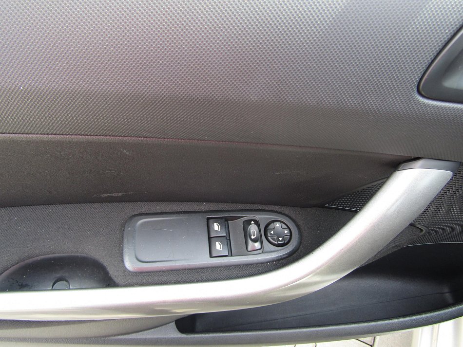 Peugeot 308 1.4 VTTi 