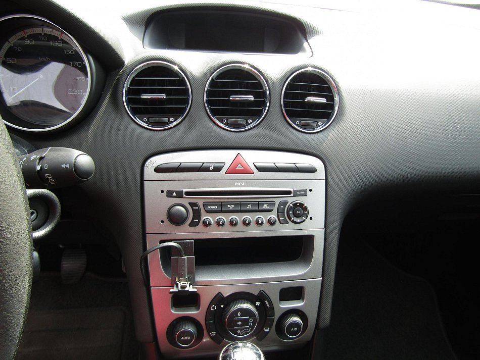 Peugeot 308 1.4 VTTi 