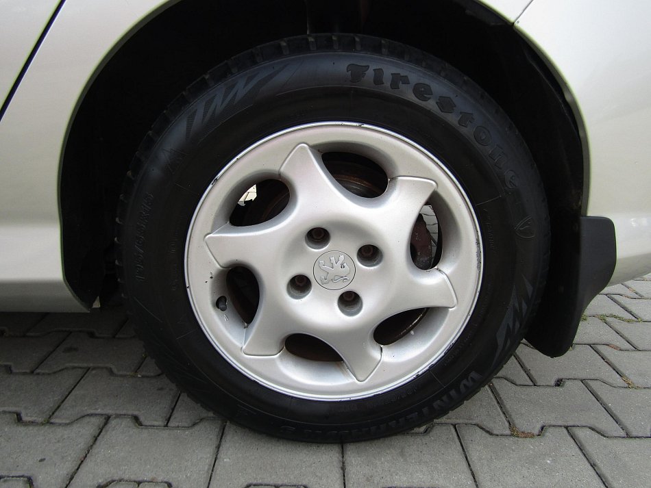 Peugeot 308 1.4 VTTi 