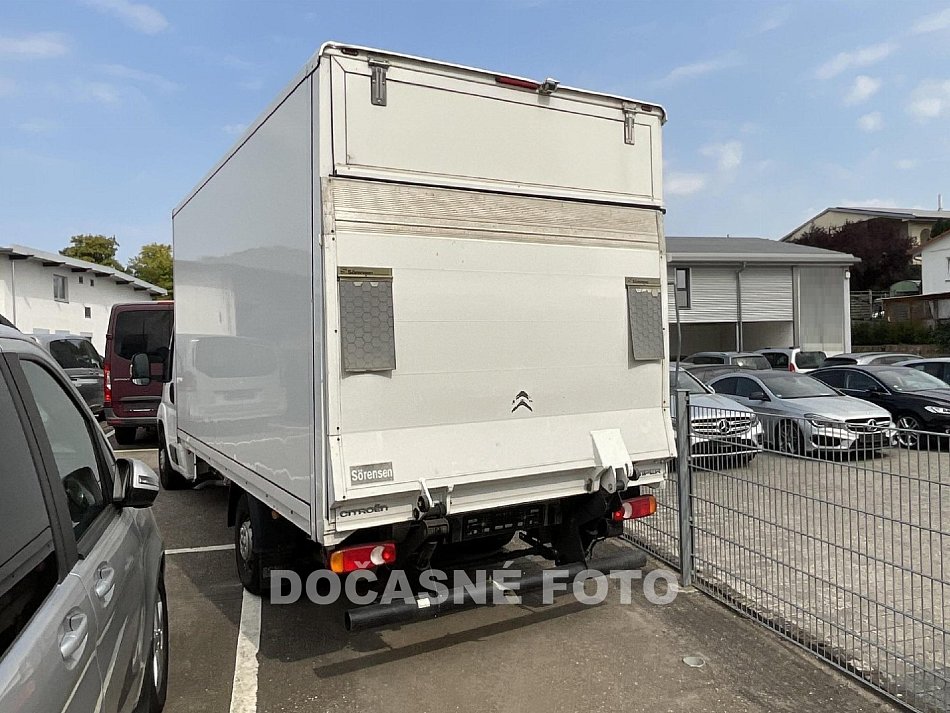 Citroën Jumper 2.0HDi  SKŘÍŇ ČELO