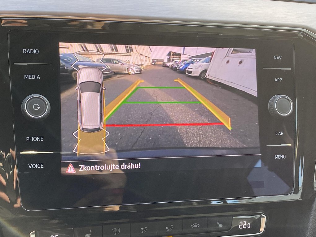 Volkswagen Passat 1.6 TDi Elegance