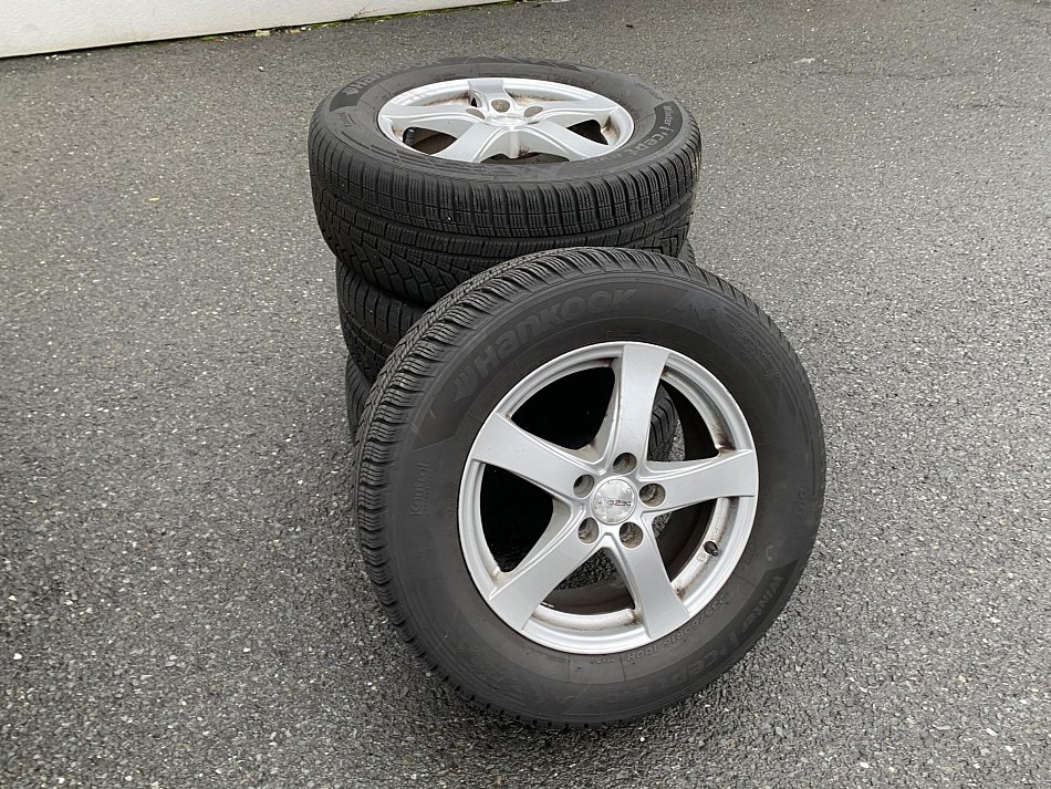 Ford Kuga 2.0 TDCi Individual 4X4