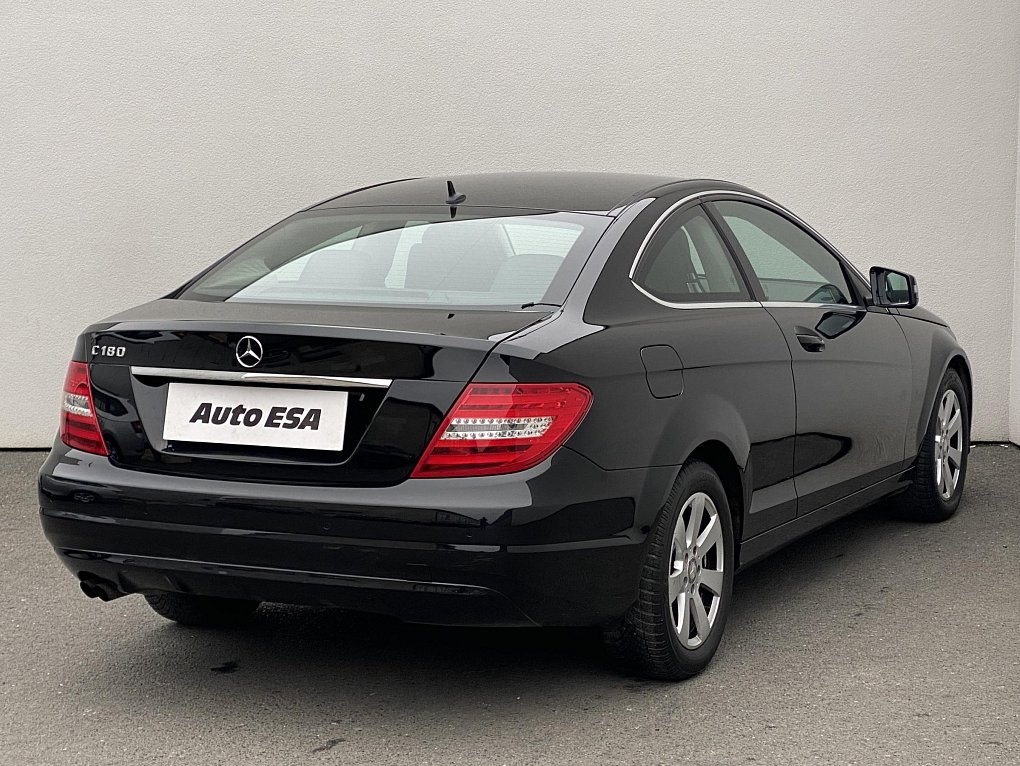 Mercedes-Benz Třída C 1.6i  C180