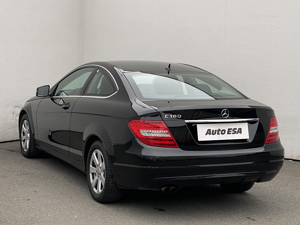 Mercedes-Benz Třída C 1.6i  C180
