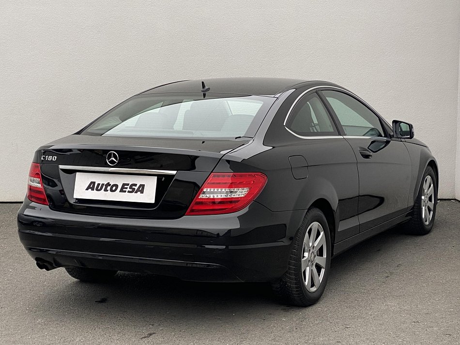 Mercedes-Benz Třída C 1.6i  C180