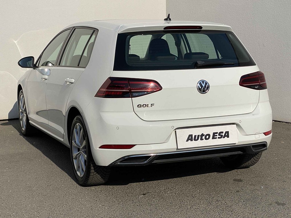 Volkswagen Golf 1.5TSi Highline