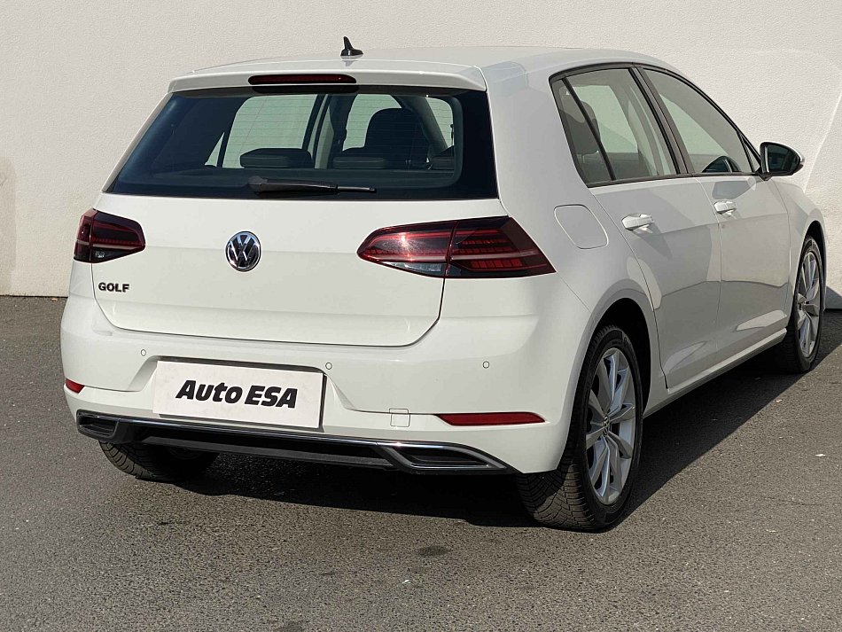 Volkswagen Golf 1.5TSi Highline