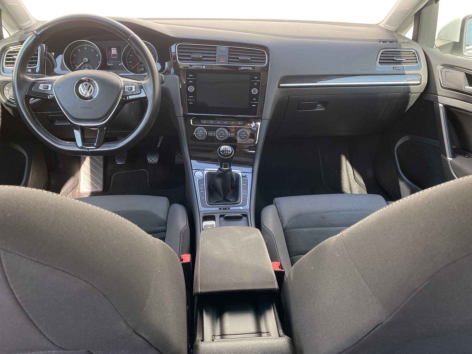 Volkswagen Golf 1.5TSi Highline