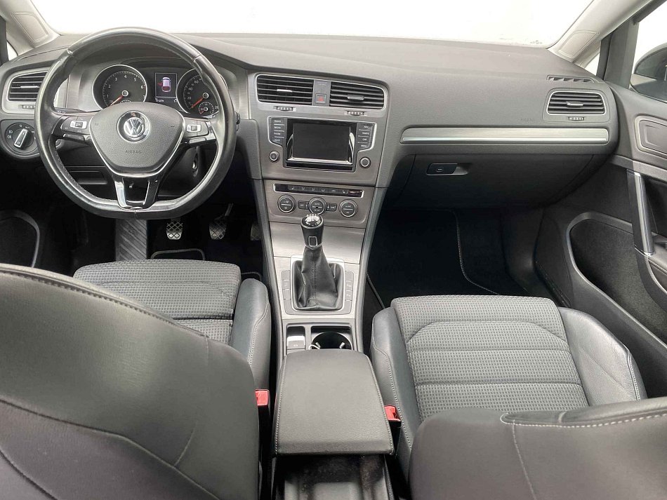 Volkswagen Golf 1.2 TSi Comfortline VII